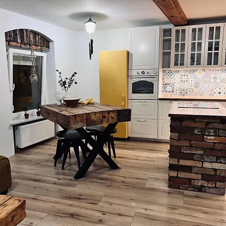 Apartament W Centrum Boleslawca 볼레스와비에츠
